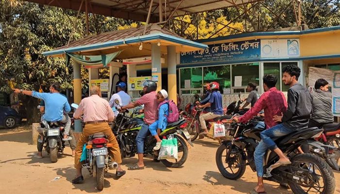 যানবাহনে তেল নেওয়ার সীমা নির্ধারণ
