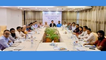 অস্বাস্থ্যকর খাবারে বাড়ছে রোগঝুঁকি
