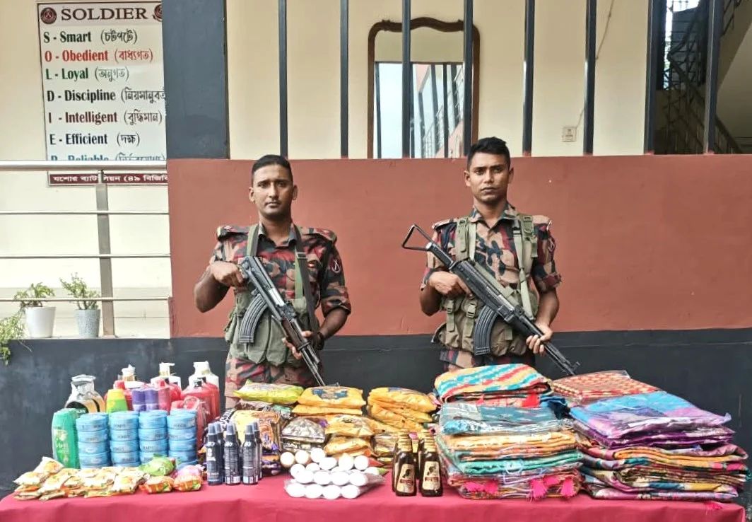 যশোরে বিজিবি’র অভিযানে চোরাচালান পণ্য জব্দ