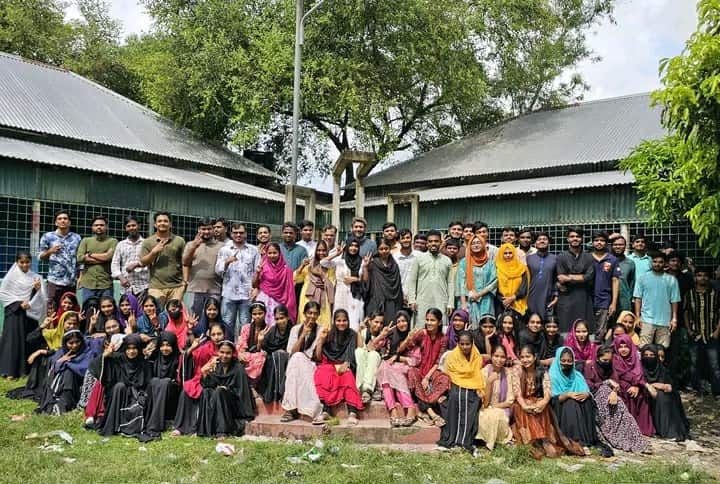 চৌহালিতে সচেতন ছাত্র সমাজের ফ্রি ক্লাস ও বৃত্তি পরীক্ষা সম্পন্ন