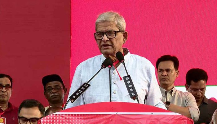 তারেক রহমান দেশকে ধ্বংসস্তূপ থেকে রক্ষা করেছেন