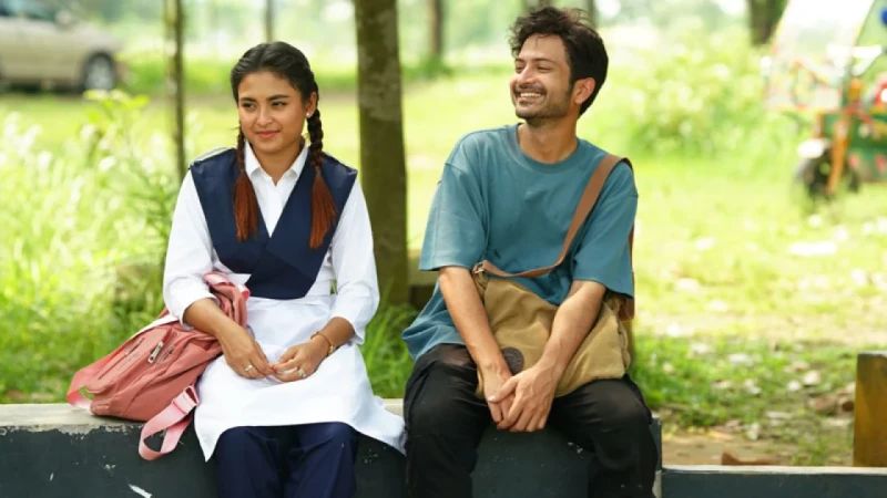 দর্শক টানছে ‘ভালোবাসার গল্প’