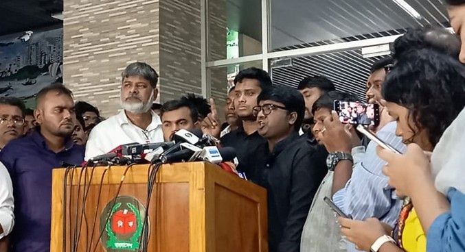 রুমিন ফারহানাকে গ্রেপ্তারের দাবি এনসিপির