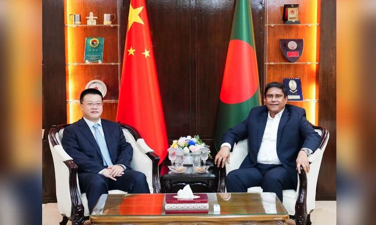 প্রধানমন্ত্রীর প্রতিরক্ষা উপদেষ্টার সঙ্গে চীনা রাষ্ট্রদূতের সৌজন্য সাক্ষাৎ