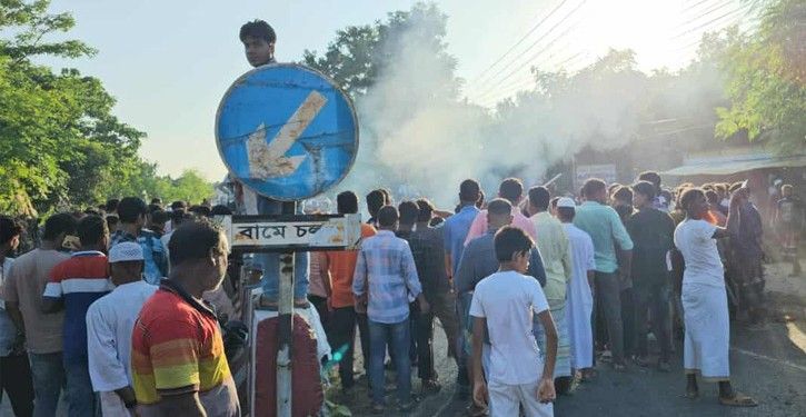 রাজবাড়ীতে মাজার ভাঙচুর–অগ্নিসংযোগ, আহত ...৫০