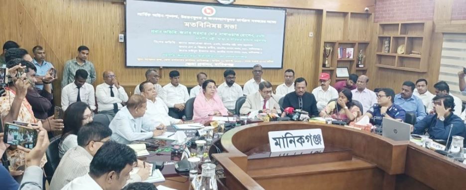 ফ্যাসিস্ট সরকার যন্ত্রপাতি কিনেই কয়েক লাখ কোটি টাকা চুরি করেছে : স্বাস্থ্যমন্ত্রী