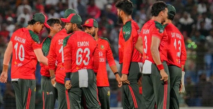 হোয়াইটওয়াশের লজ্জায় ডুবল বাংলাদেশ