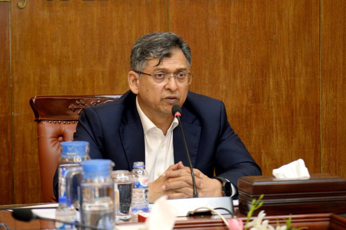 লুণ্ঠিত ও অবৈধ অস্ত্র উদ্ধারে নতুন পুরস্কার ঘোষণা স্বরাষ্ট্রমন্ত্রীর