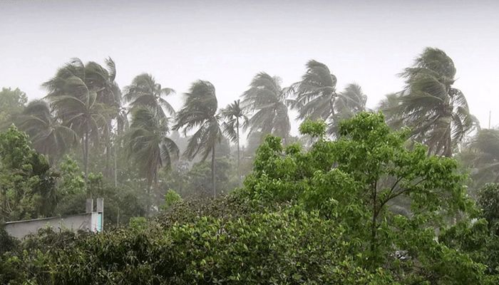 দেশের ৯ জেলায় ঝড় ও ভারী বর্ষণের আভাস