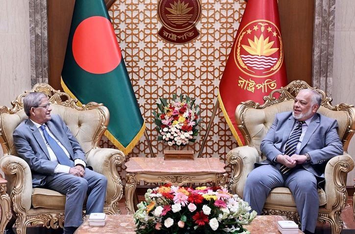 রাষ্ট্রপতির সঙ্গে প্রধান বিচারপতির সৌজন্য সাক্ষাৎ