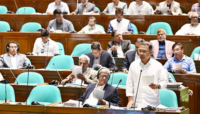 ভারী বৃষ্টিতে ক্ষতিগ্রস্ত কৃষকদের সহায়তা দেবে সরকার