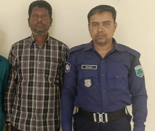 নওগাঁয় দাদা কর্তৃক ধর্ষণের শিকার স্কুল ছাত্রী অন্তসত্তা