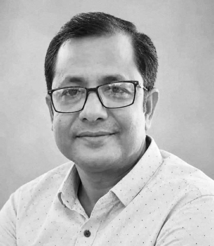 সহকর্মী বেচে থাকতেই তাঁর দুঃসময়ে পাশে দাঁড়াতে শিখি