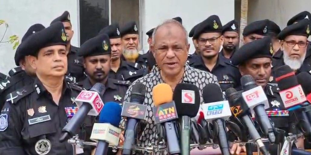 নির্বাচনের আগে সব অবৈধ অস্ত্র উদ্ধার করা হবে