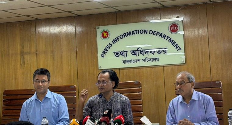 মালয়েশিয়ায় ২ লাখ কর্মী পাঠাবে সরকার, ১০ হাজার যাবে বিনাখরচে : তথ্য উপদেষ্টা