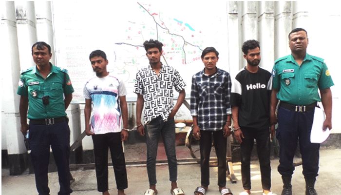 রংপুরে মাদক কারবারি ও হত্যা মামলায় ৪ জনকে গ্রেফতার