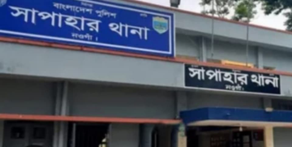 নওগাঁয় শিয়ালের কামড়ে নারী ও শিশুসহ ৩ জন আহত