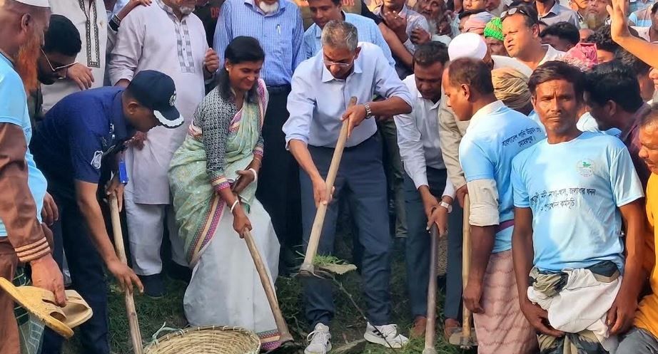 খাল দখলকারীদের বিরুদ্ধে জিরো টলারেন্স নীতি