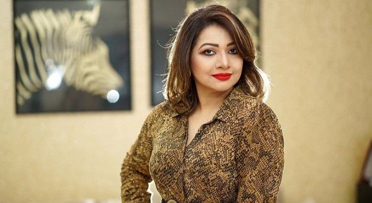বিরক্ত ও রেগে আছেন আঁখি আলমগীর