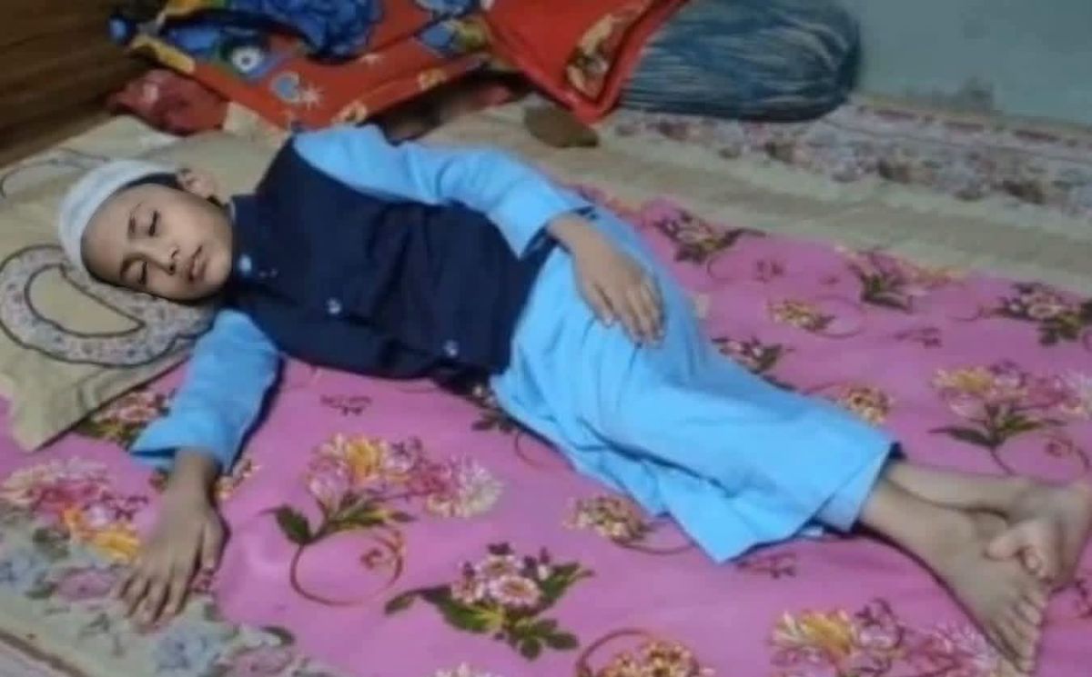 রক্তাক্ত শিশু বিপন্ন মানবতা