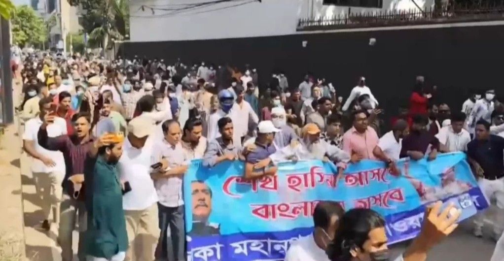 তেজগাঁওয়ে নিষিদ্ধ আওয়ামী লীগের মিছিল, আটক ৮