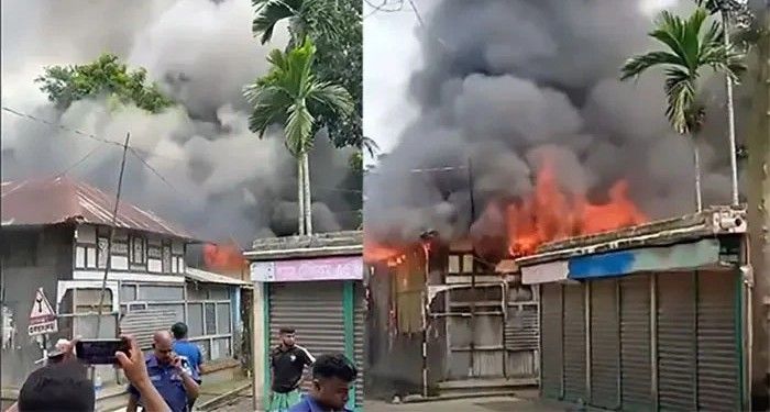 কুমিল্লায় মাজারে হামলার ঘটনায় ২২০০ জনকে আসামি করে মামলা