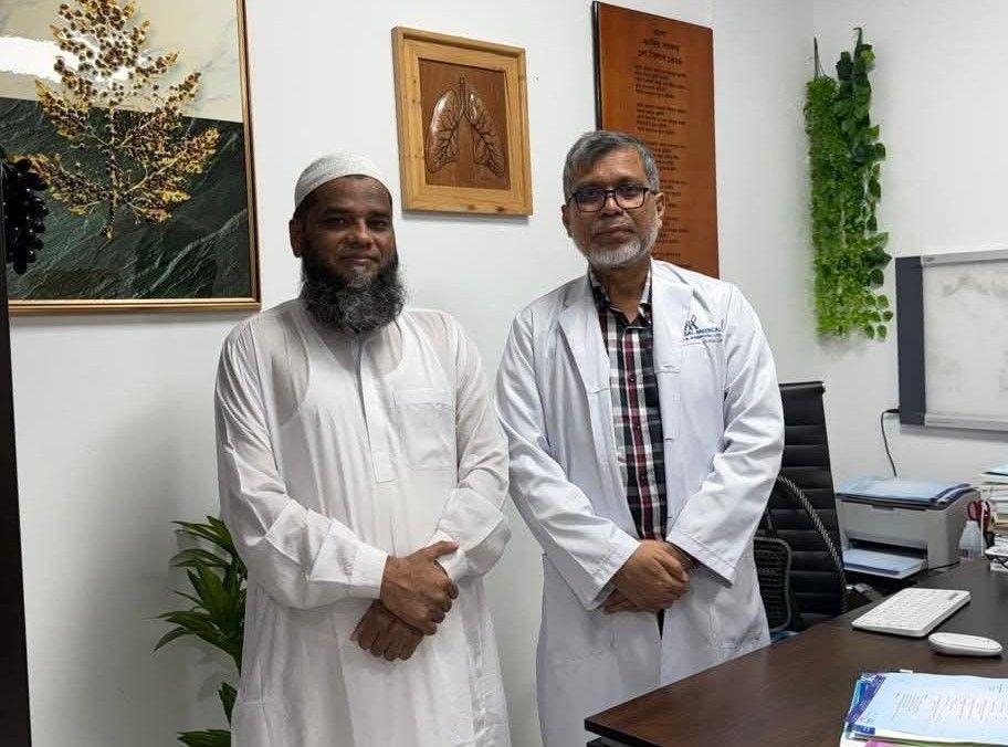 শেকড়ের টানে জন্মভূমিতে: ডা. মোঃ জাকির সরকার