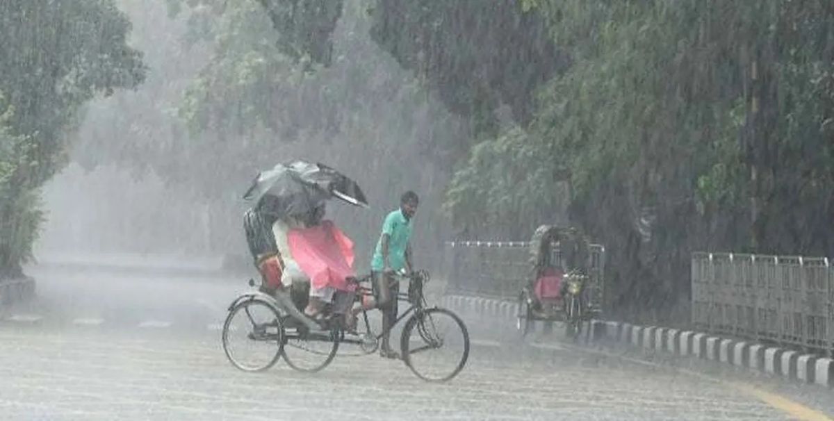 ঢাকায় তীব্র বজ্রপাতসহ ভারী বৃষ্টিপাতের আভাস