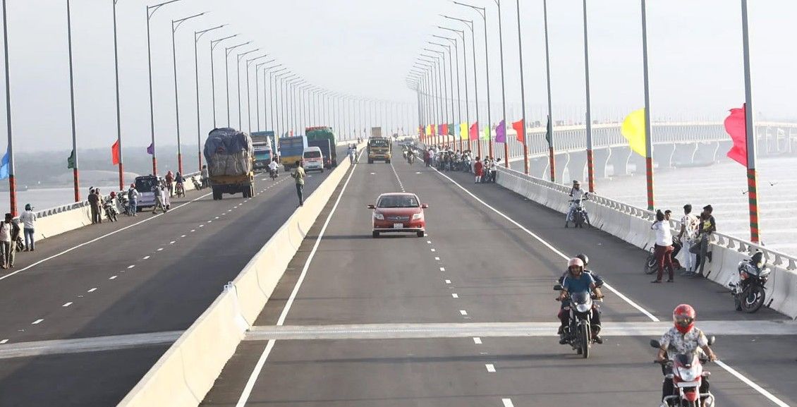 পদ্মা সেতু নির্মাণে মোবাইলে সারচার্জ বন্ধে রুল জারি