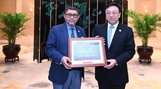 বাংলাদেশের স্বাস্থ্যখাতে বিনিয়োগে চীনের প্রতি আহ্বান স্বাস্থ্যমন্ত্রীর
