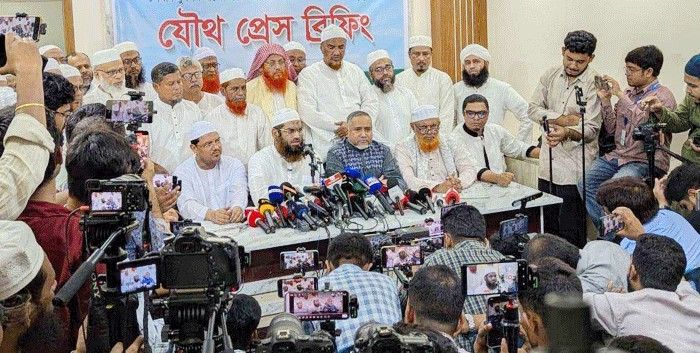 পাঁচ দফা দাবি বাস্তবায়নে নতুন কর্মসূচি ঘোষণা ৮ দলের