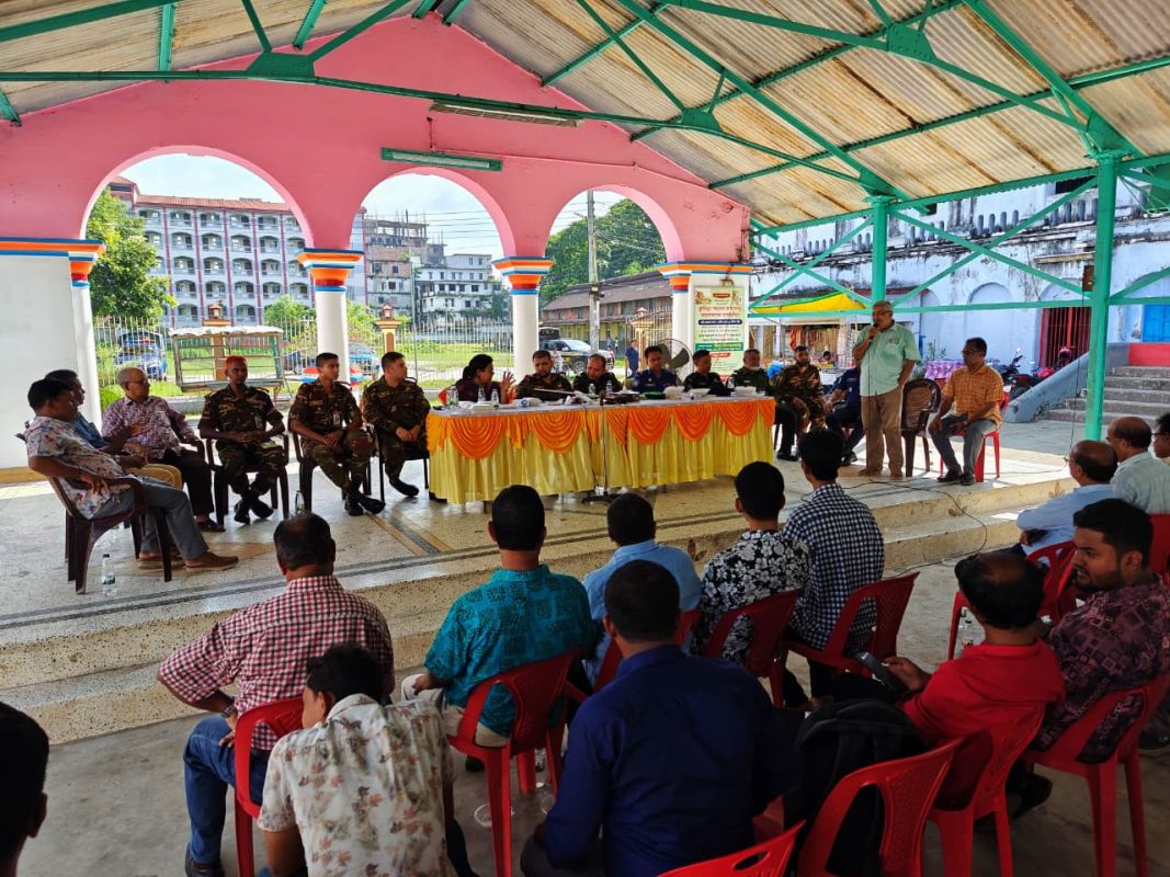 কুমিল্লায় দুর্গাপূজা ঘিরে সেনাবাহিনী ও প্রশাসনের সমন্বয় সভা