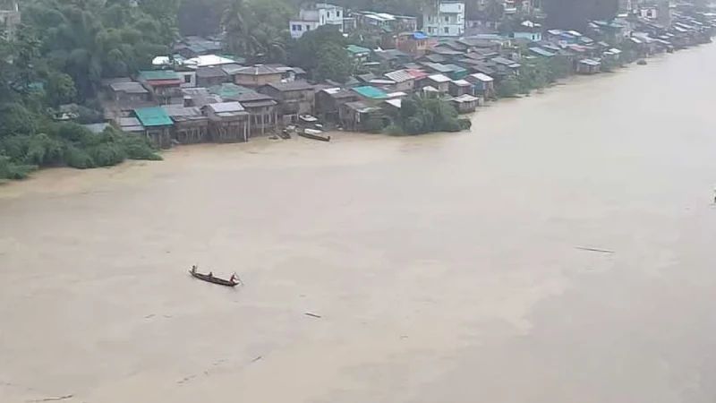 বিপৎসীমার ওপরে দেশের ৩ নদীর পানি