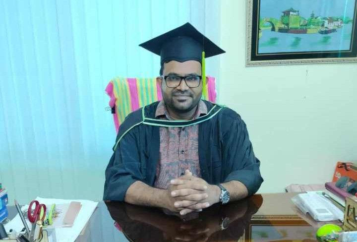 মাভাবিপ্রবির অর্থনীতি বিভাগের চেয়ারম্যান নাজমুস সাদেকীন