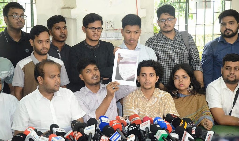 ব্যালট পেপার অরক্ষিত অবস্থায় ছিল কেন
