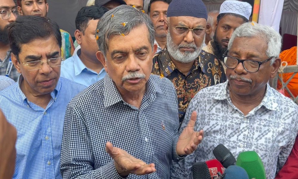 শিক্ষকদের সতর্ক করলেন শিক্ষা উপদেষ্টা