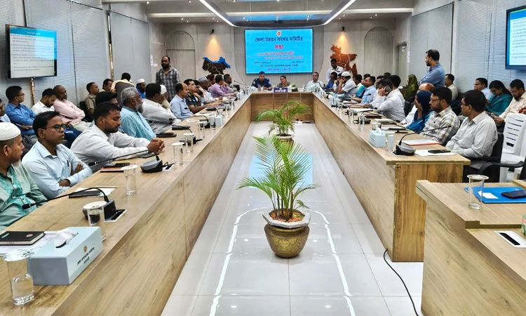 রাজবাড়ীতে বিভিন্ন দপ্তরের সমস্যা ও সম্ভাবনা নিয়ে সভা অনুষ্ঠিত