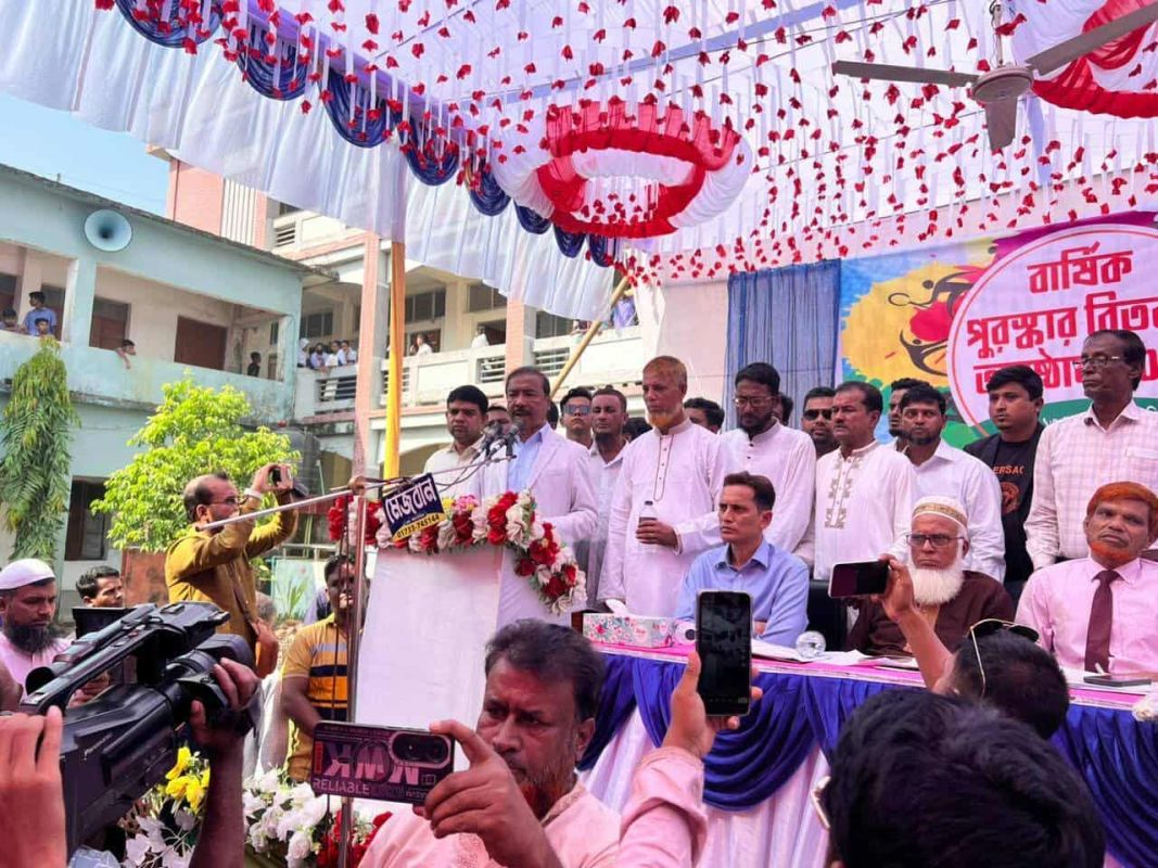 সুপারিশ নিয়ে শিক্ষক নিয়োগ দিলে প্রতিষ্ঠানের কলঙ্ক হবে : আবুল কালাম