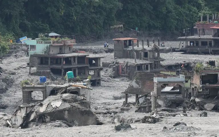‘অকল্পনীয়’ দুর্যোগে নেপালে প্রাণহানি বাড়ছে