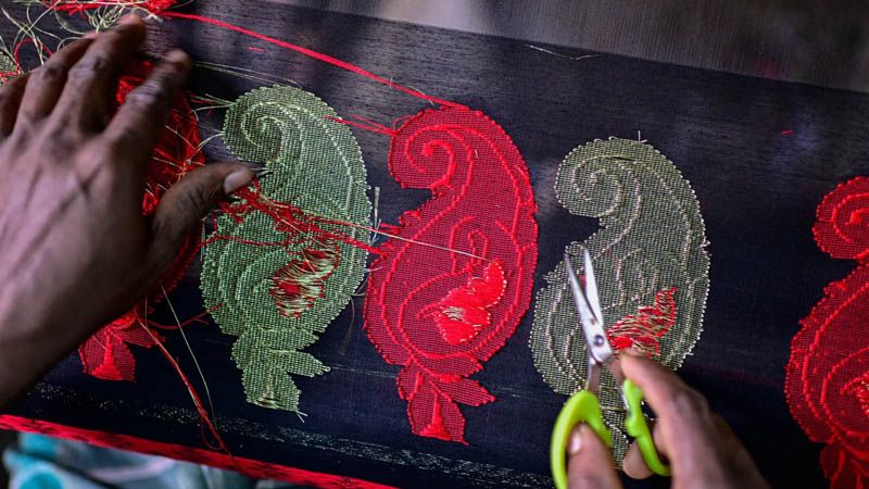 ইউনেস্কোর স্বীকৃতি পেল 'টাংগাইল শাড়ী বুনন শিল্প