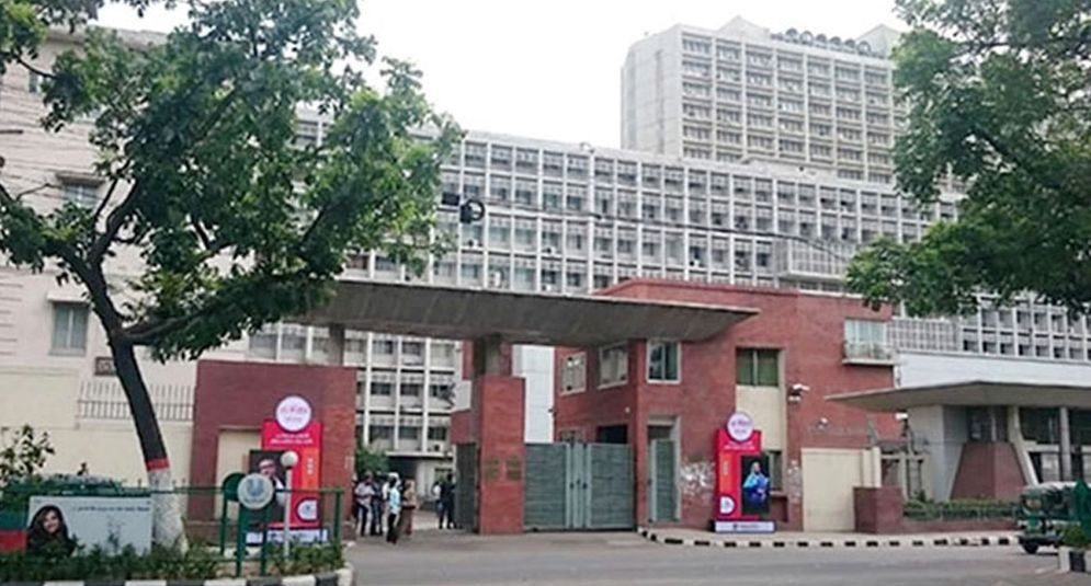 পে-স্কেলের দাবিতে উত্তাল সচিবালয়