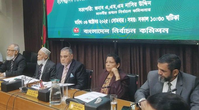 আয়নার মতো স্বচ্ছ ভোট করতে চাই