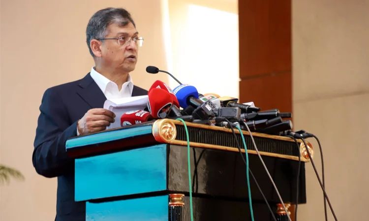 দায়িত্বে অবহেলা ও ফ্যাসিবাদীদের সহায়তা করলে কঠোর ব্যবস্থা: পুলিশ সদস্যদের উদ্দেশ্যে স্বরাষ্ট্রমন্ত্রী
