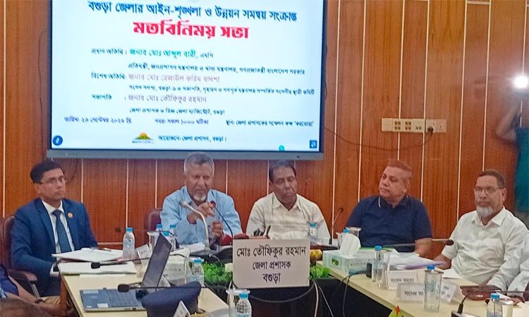 কর্মকর্তাদের নিরপেক্ষতা ও সততার সঙ্গে দায়িত্ব পালনের আহ্বান জনপ্রশাসন