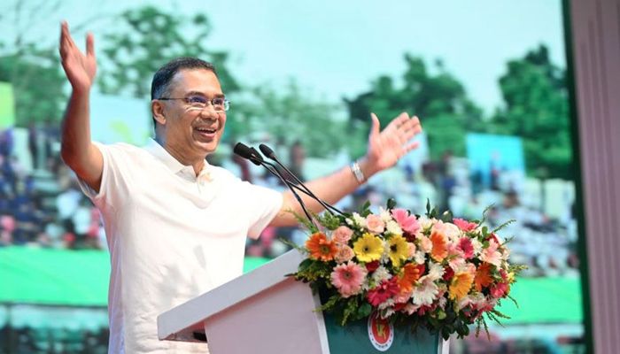 বাংলাদেশ তাকিয়ে তোমাদের দিকে: প্রধানমন্ত্রী