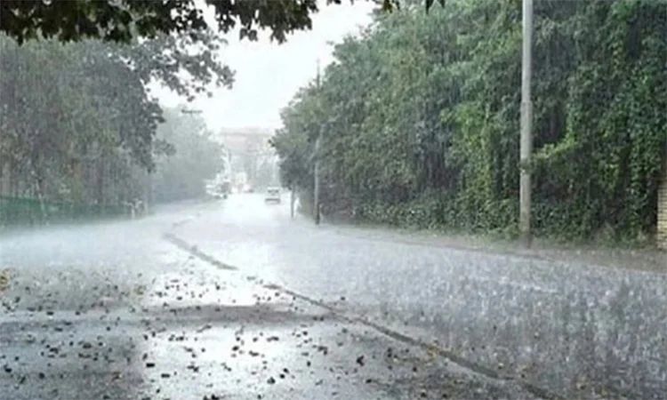দেশের বিভিন্ন স্থানে বৃষ্টির সম্ভাবনা, কমতে পারে দিন ও রাতের তাপমাত্রা