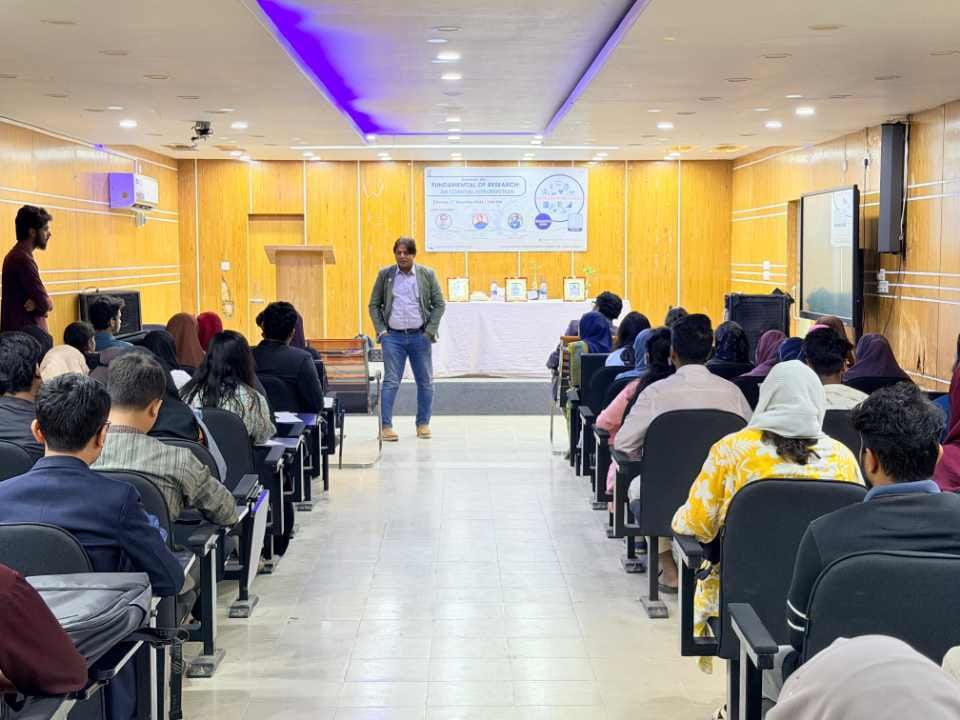 কুবিতে গবেষণার মৌলিক ধারণা বিষয়ক সেমিনার অনুষ্ঠিত