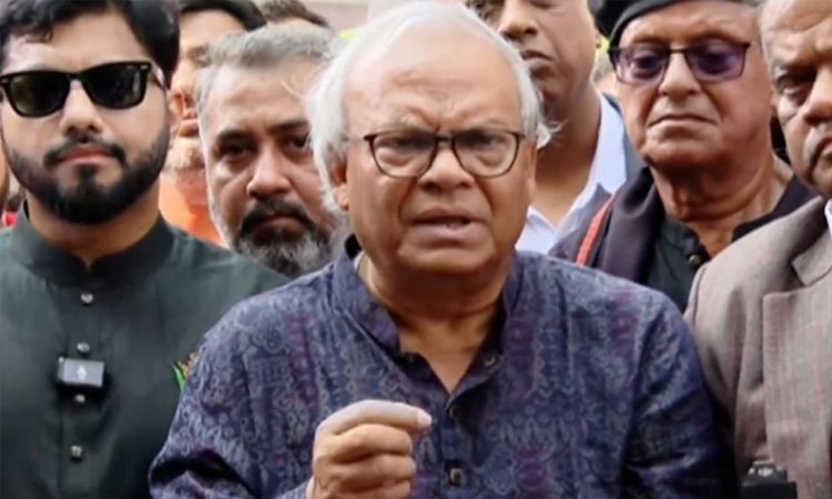 একটি গোষ্ঠী স্বাধীনতার ইতিহাস ভুলিয়ে দিতে চায়