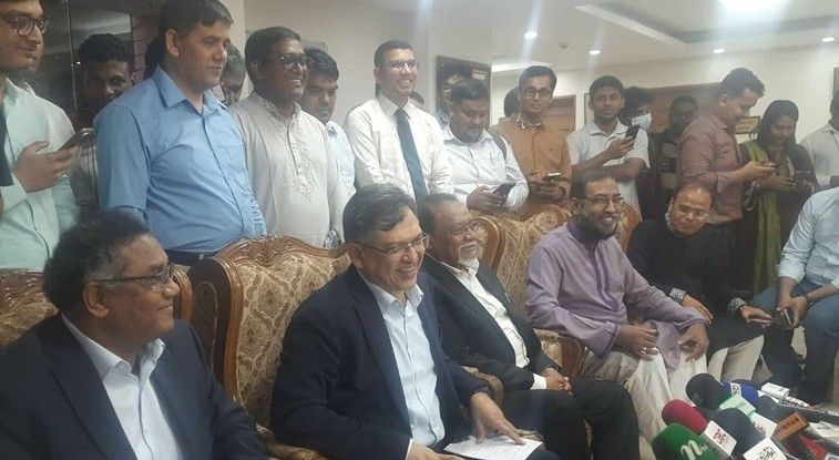 সংসদ নির্বাচনের দিনই জুলাই সনদ নিয়ে ​​​​​​​গণরায় চাই