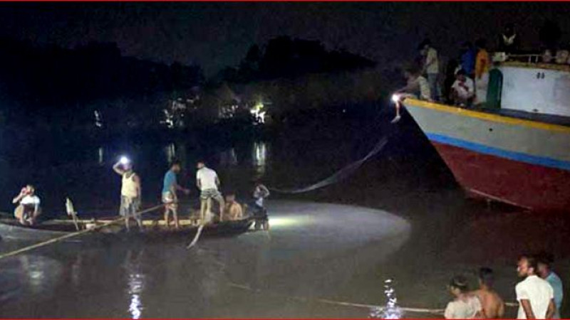 মুন্সিগঞ্জে পিকনিকের ট্রলারডুবি, নিহত ৮